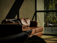//iororwxhmqollm5m.ldycdn.com/cloud/lnBpmKoilrSRilmjlrikjo/how-to-clean-oxidation-off-aluminum-patio-furniture.jpg