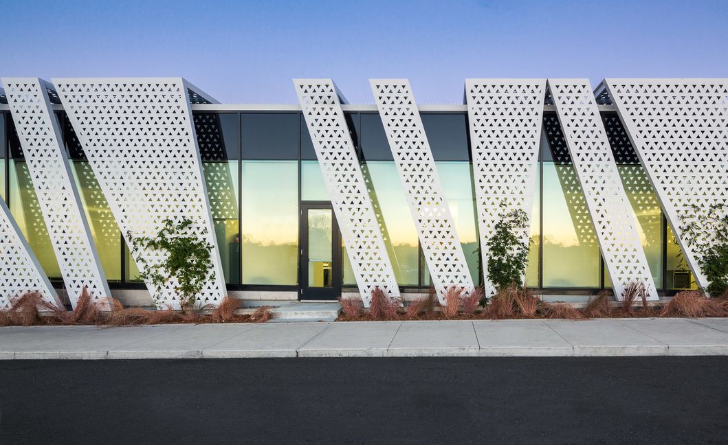 Custom Aluminum Curtain Wall Profiles Manufacturers