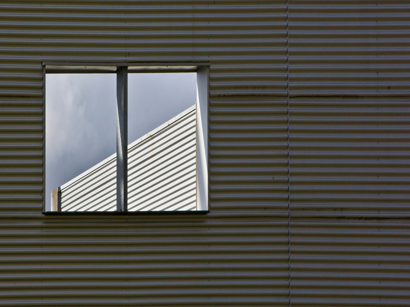 How Do You Properly Paint Aluminum Window Trim
