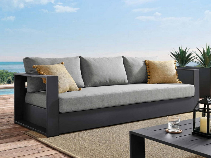 is cast aluminum good for outdoor furniture_2